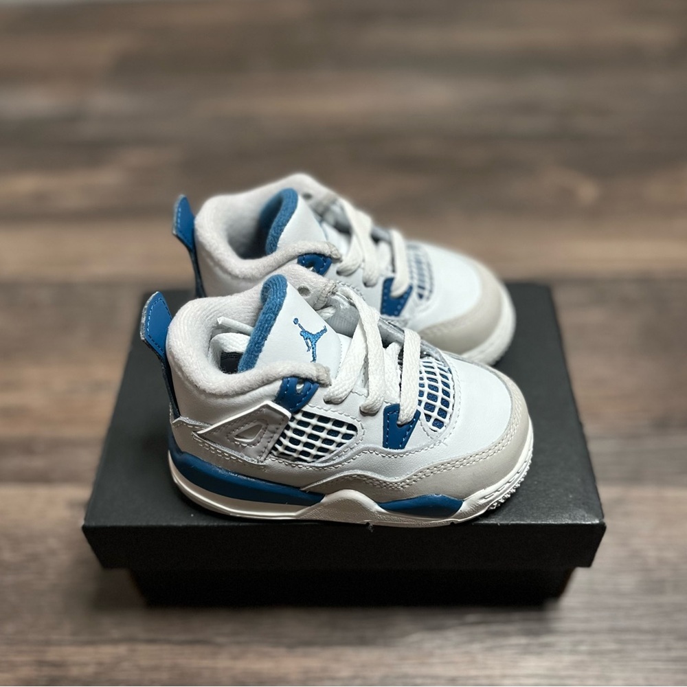 Jordan 4 Retro Military Blue (2024) 4c